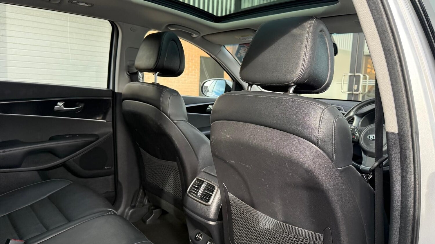 Used Kia Sorento 2017 for sale - 76344073: Photo 27