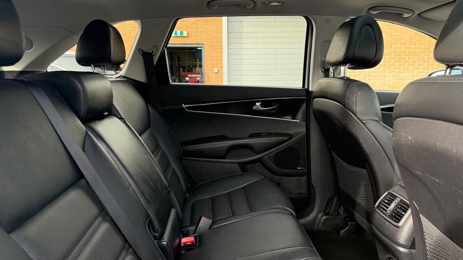 Used Kia Sorento 2017 for sale - 76344073: Photo 28