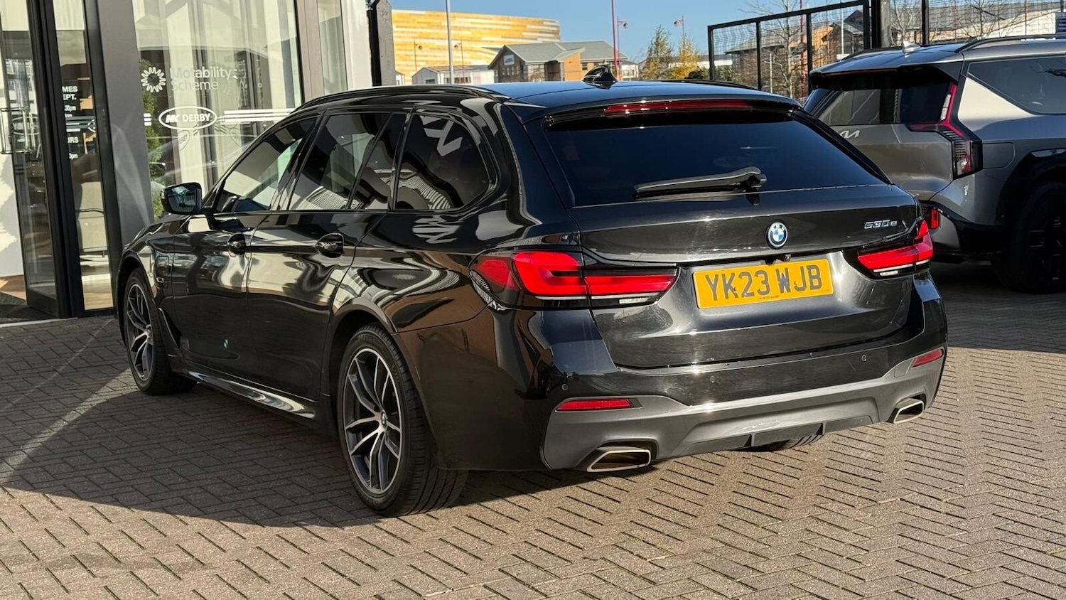 Used BMW 5 Series 2023 for sale - 76602966: Photo 9