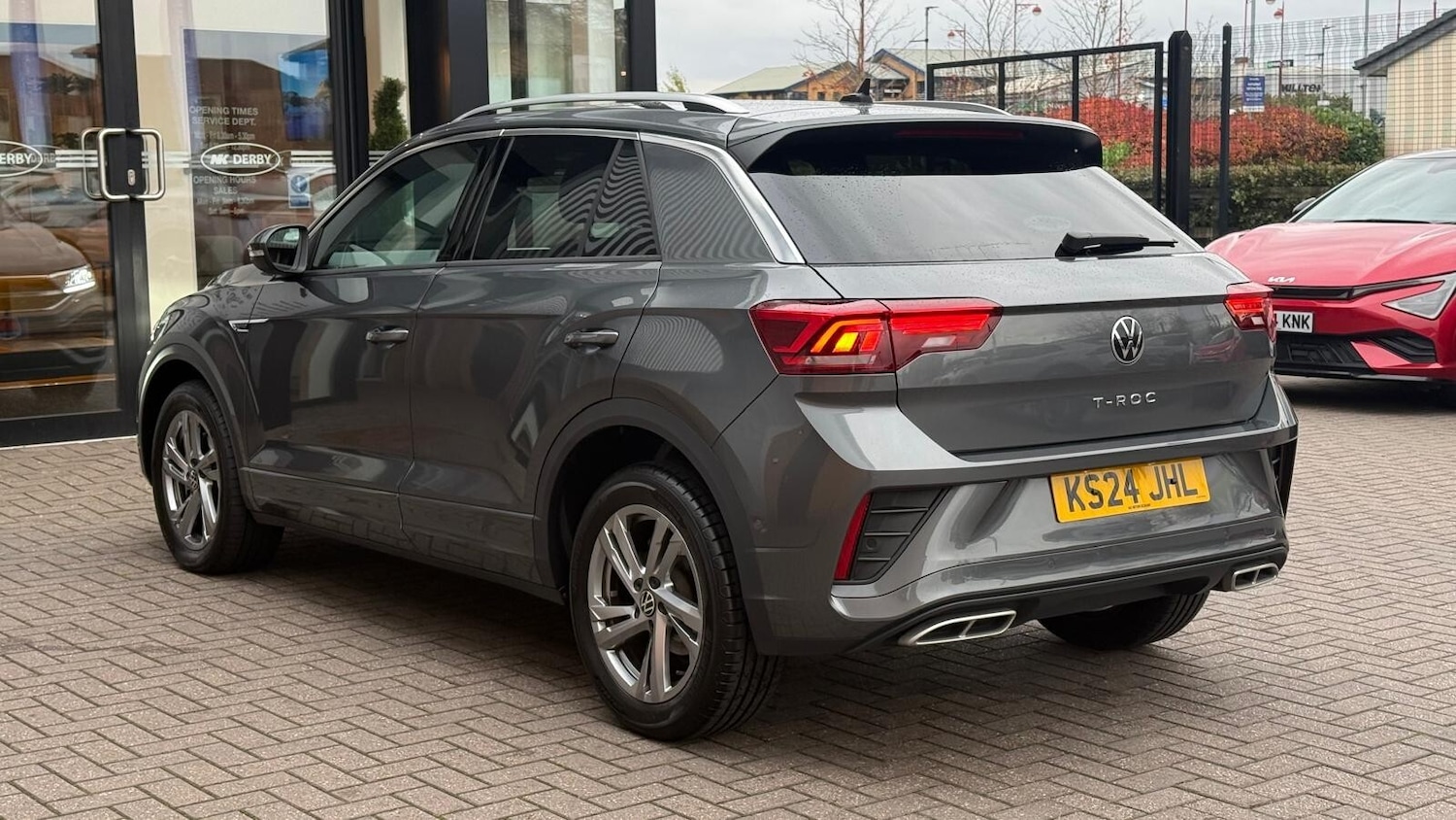 Used Volkswagen T-Roc 2024 for sale - 76466155: Photo 10