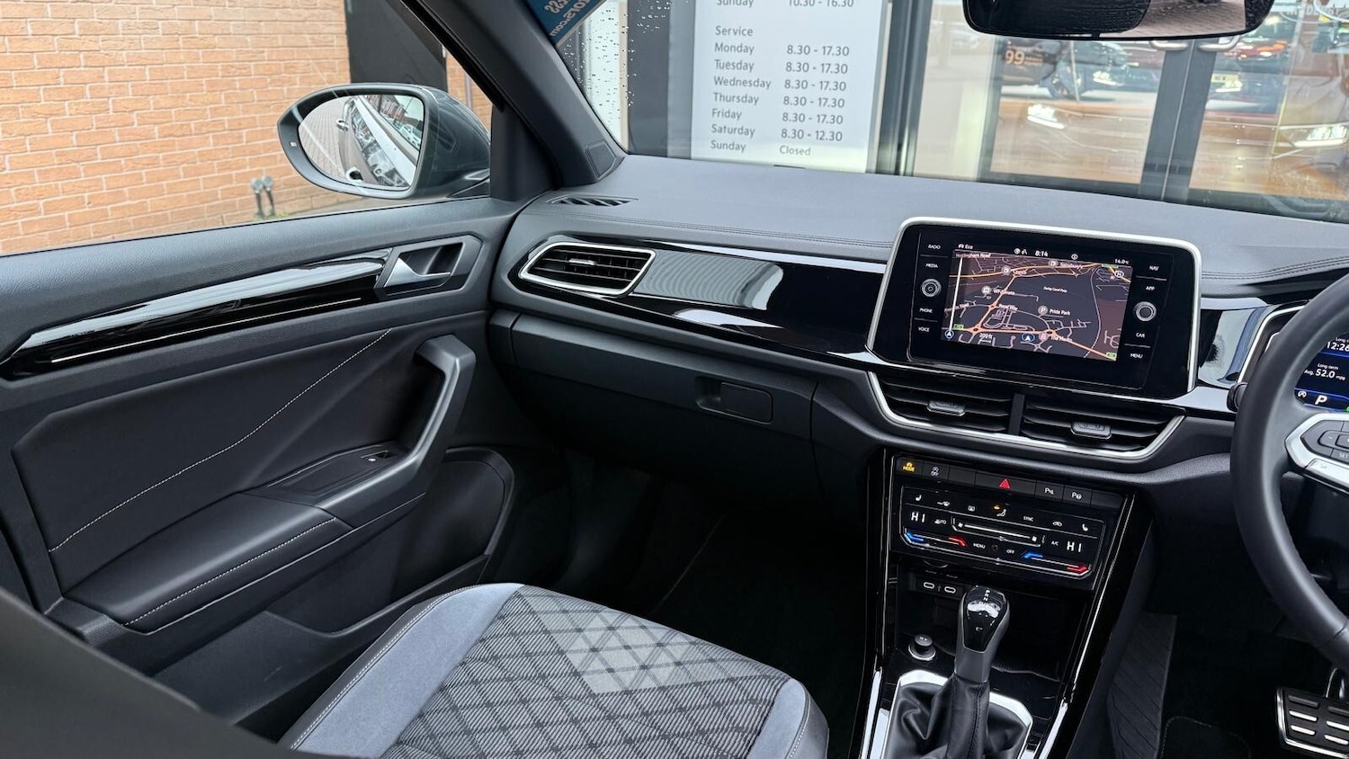 Used Volkswagen T-Roc 2024 for sale - 76466155: Photo 21