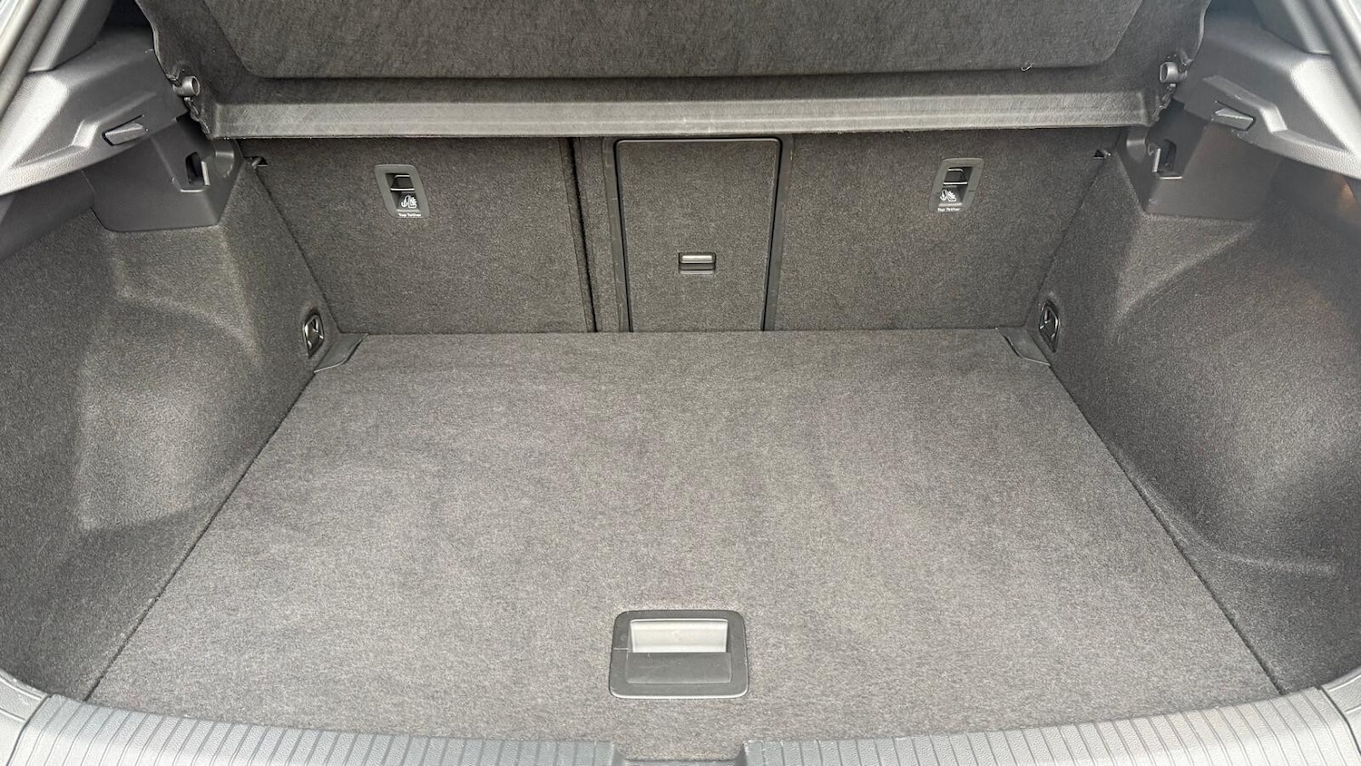 Used Volkswagen T-Roc 2024 for sale - 76466155: Photo 9