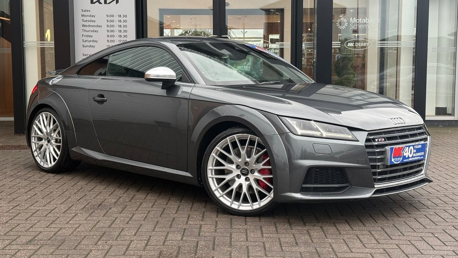 Used Audi TT 2015 for sale - 76773072: Photo 2