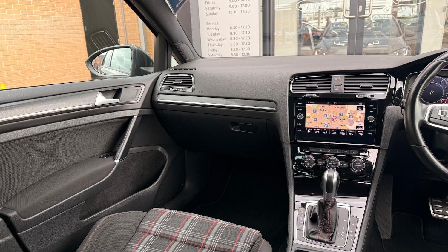 Used Volkswagen Golf 2018 for sale - 76195970: Photo 22