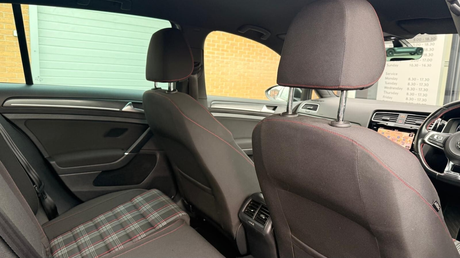 Used Volkswagen Golf 2018 for sale - 76195970: Photo 25