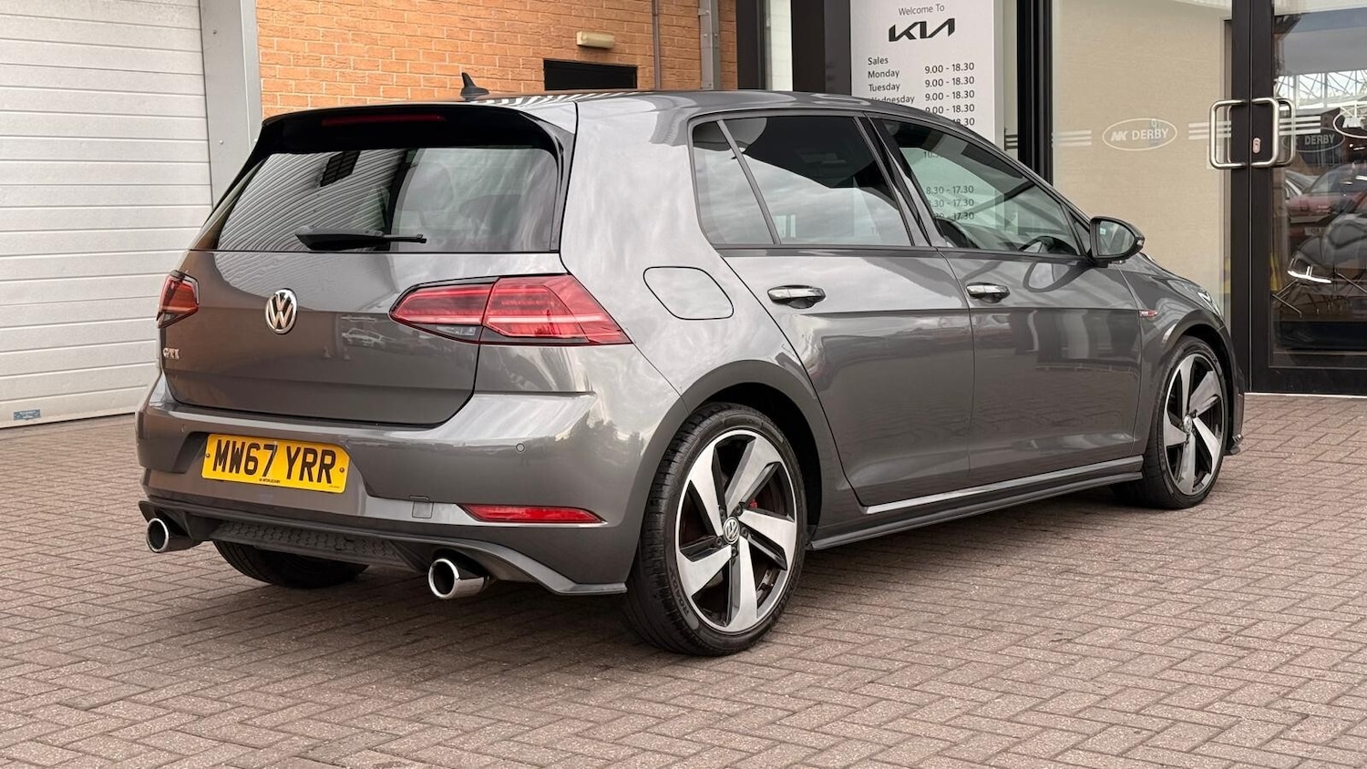 Used Volkswagen Golf 2018 for sale - 76195970: Photo 9