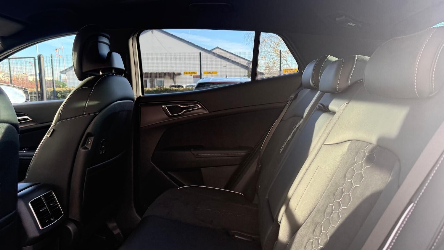 Used Kia Sportage 2025 for sale - 76660882: Photo 24