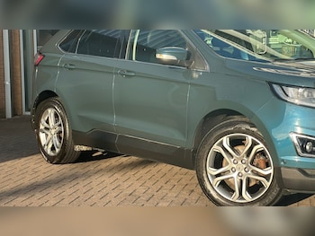 Used Ford Edge 2017 for sale - 76221852: Photo 3
