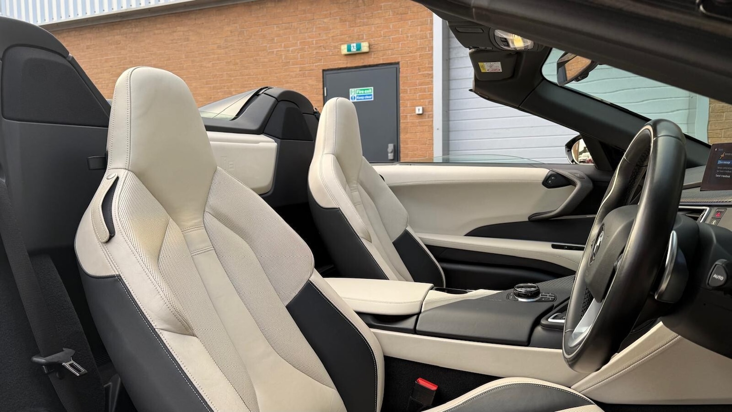 Used BMW i8 2020 for sale - 76393694: Photo 32