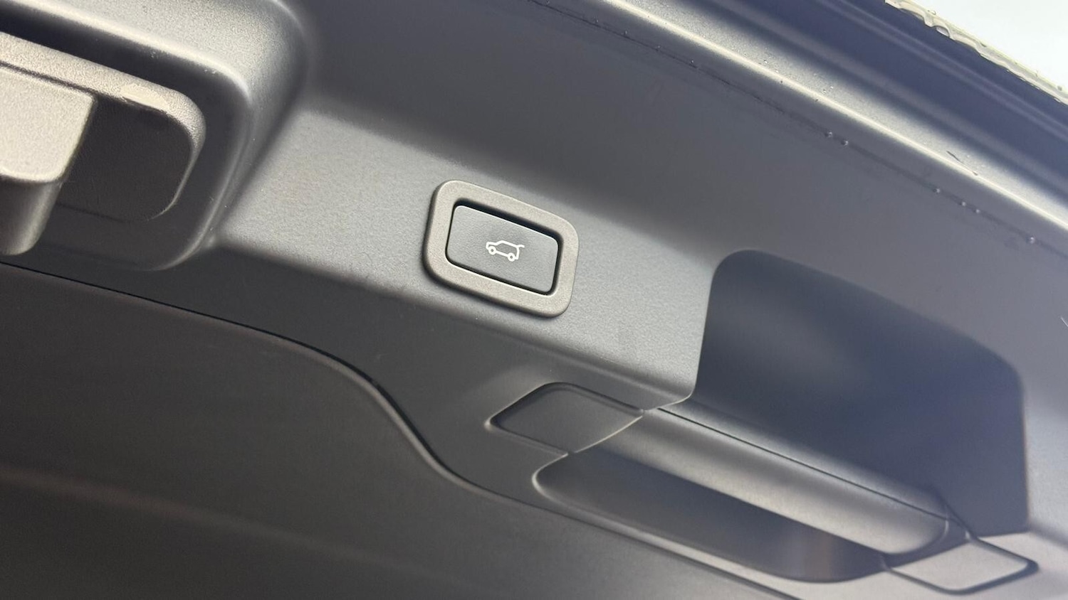 Used Jaguar F-Pace 2020 for sale - 76372733: Photo 10