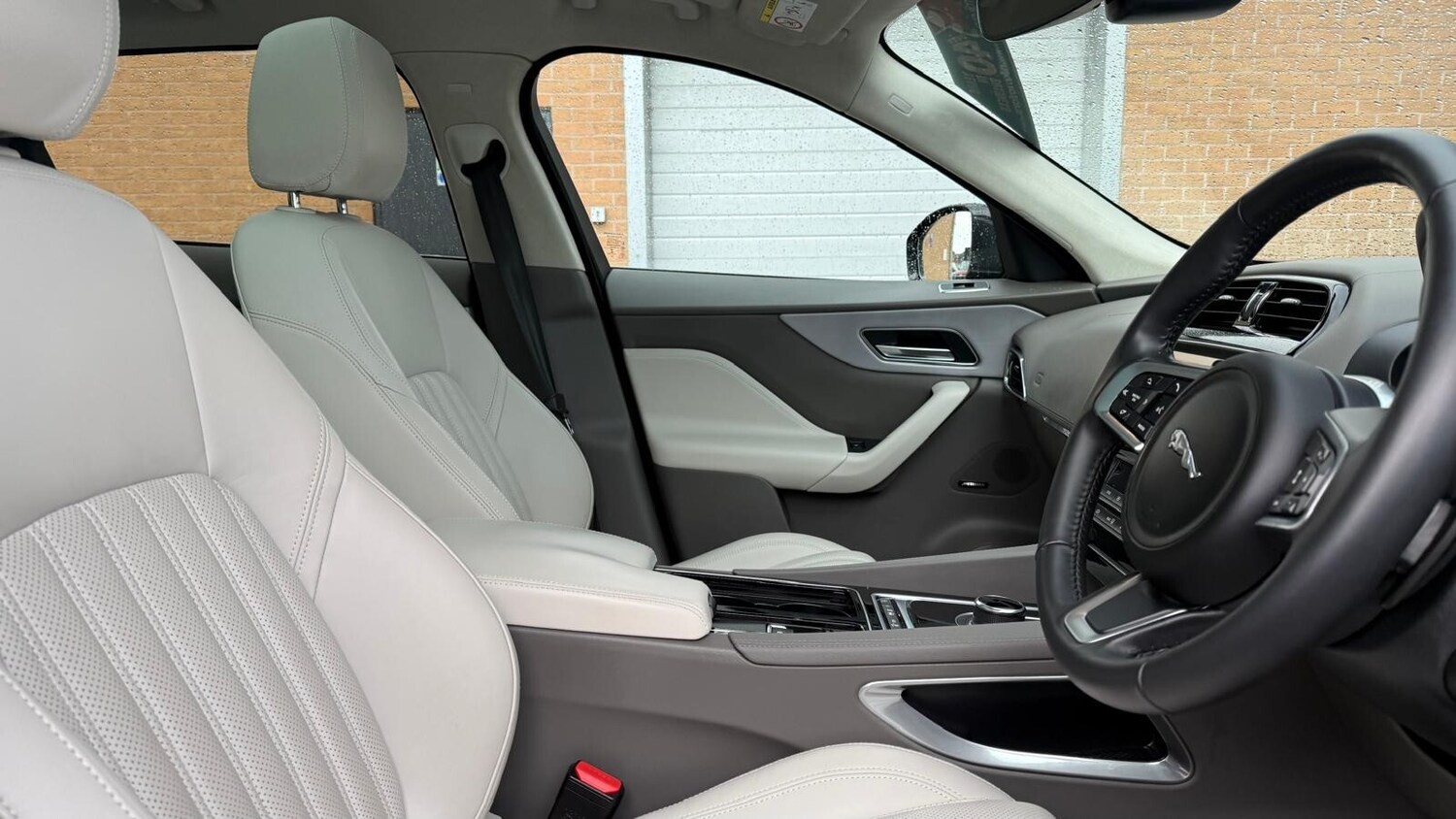 Used Jaguar F-Pace 2020 for sale - 76372733: Photo 24