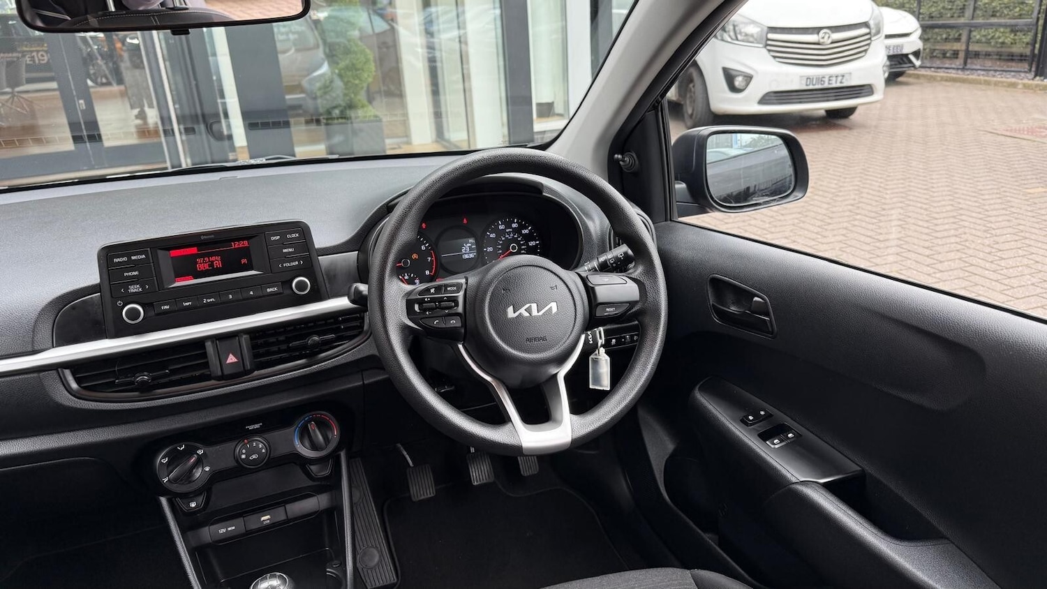 Used Kia Picanto 2022 for sale - 76302396: Photo 11
