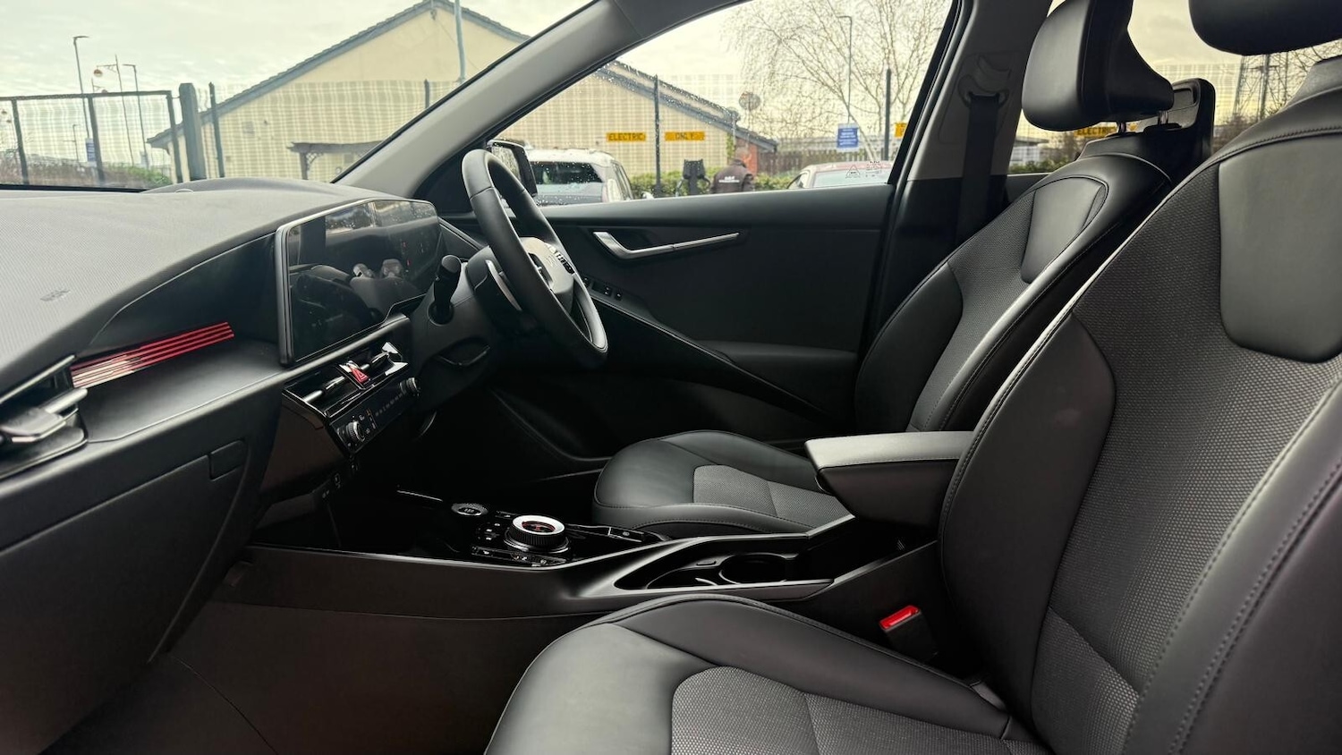 Used Kia Niro 2025 for sale - 76861852: Photo 24