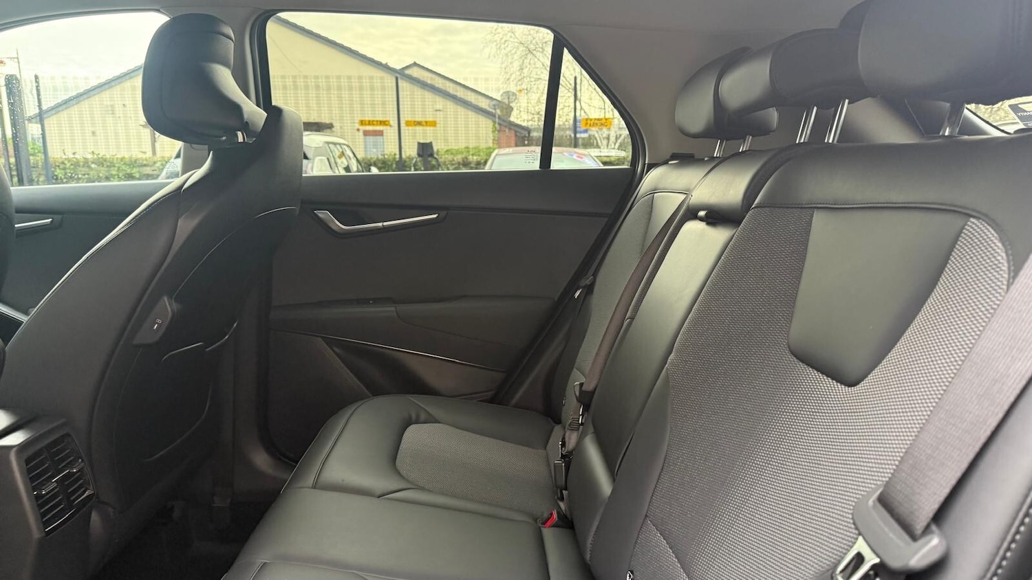 Used Kia Niro 2025 for sale - 76861852: Photo 29