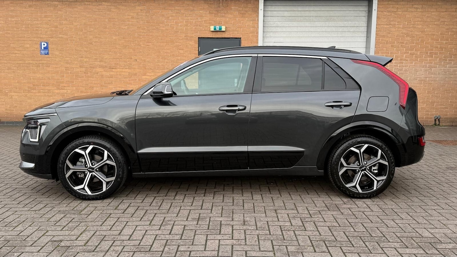 Used Kia Niro 2025 for sale - 76861852: Photo 5