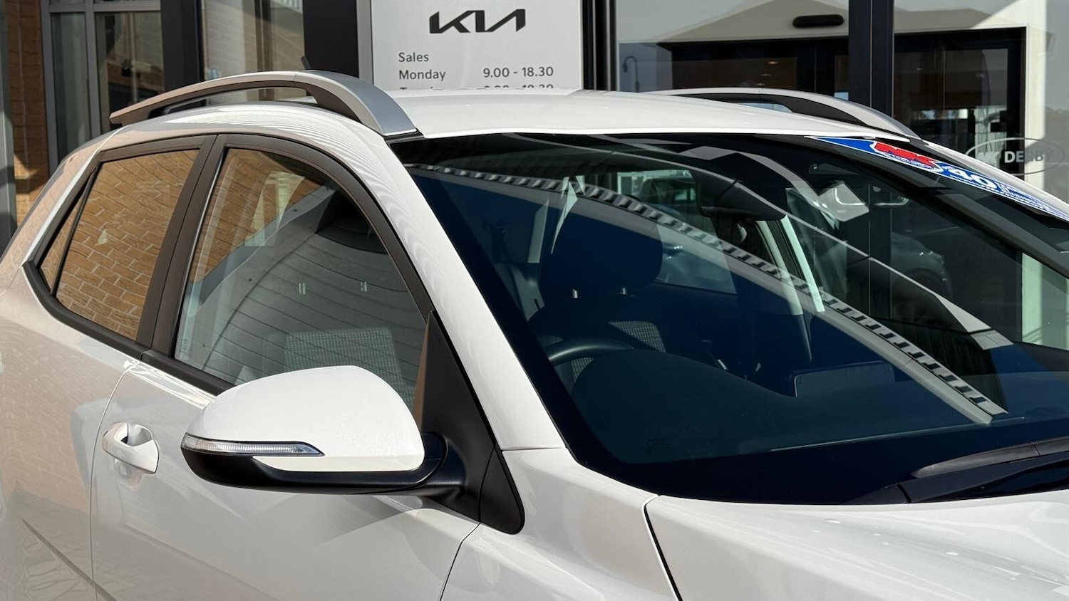 Used Kia Stonic 2023 for sale - 76393528: Photo 11