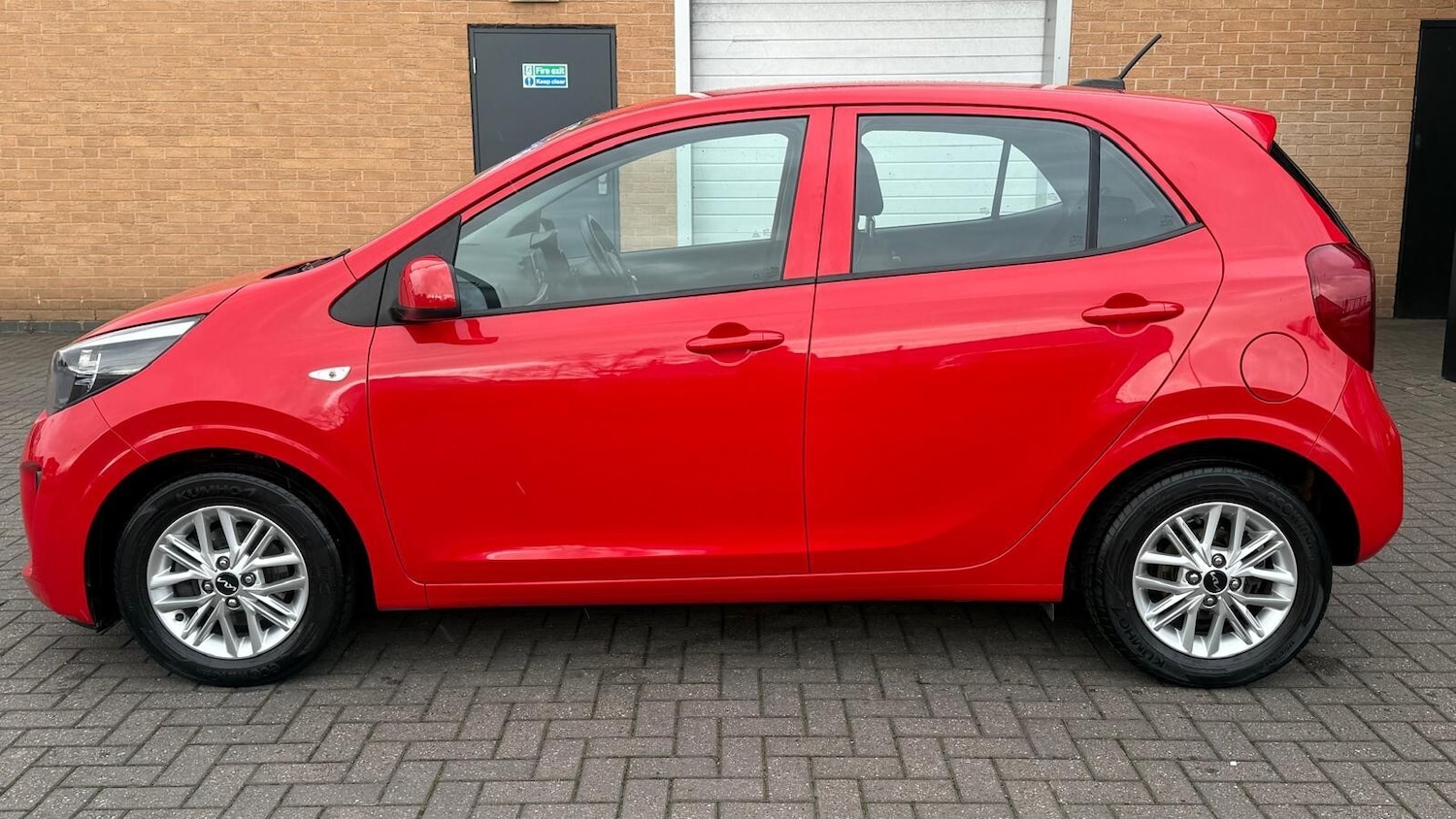 Used Kia Picanto 2021 for sale - 76738300: Photo 5