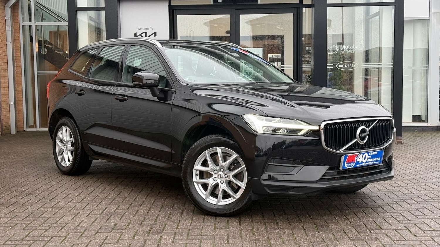 Used Volvo XC60 2018 for sale - 76948477: Photo 2