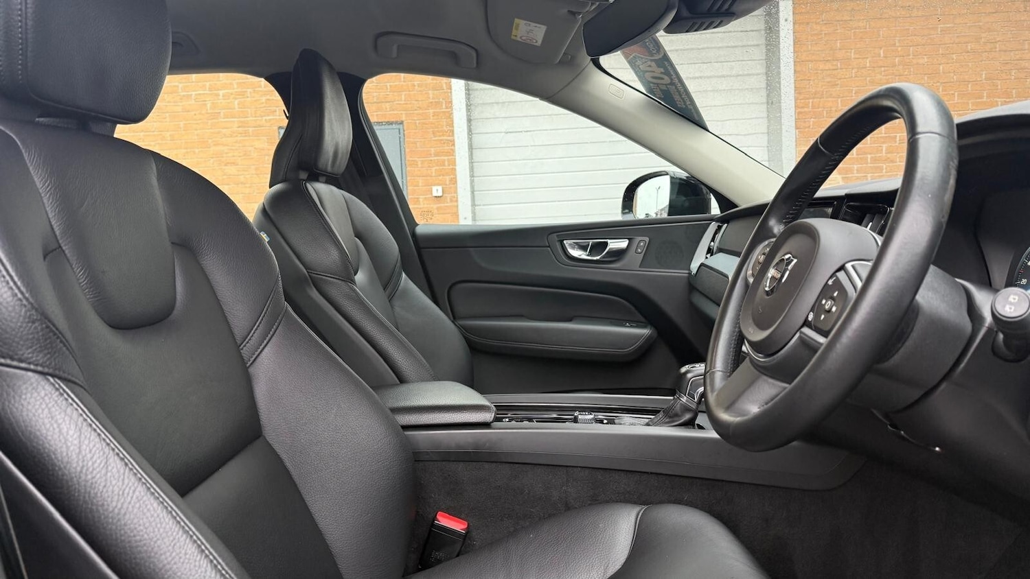 Used Volvo XC60 2018 for sale - 76948477: Photo 23