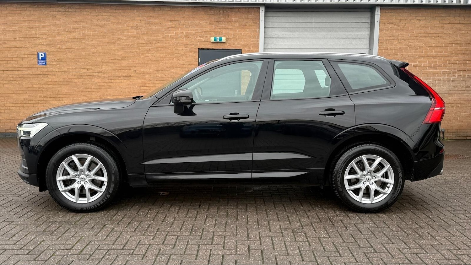 Used Volvo XC60 2018 for sale - 76948477: Photo 5