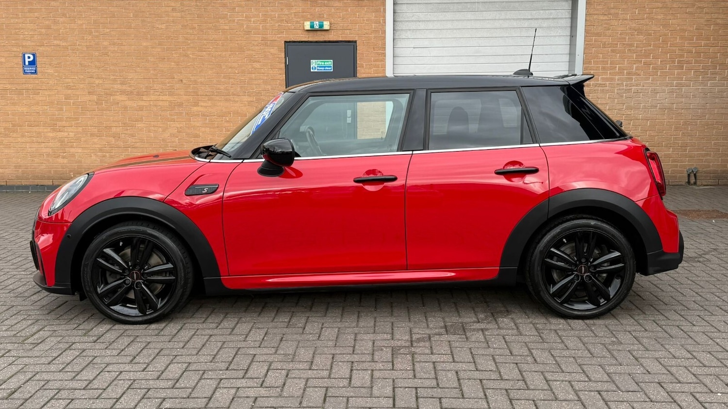 Used MINI Cooper 2023 for sale - 76466557: Photo 5