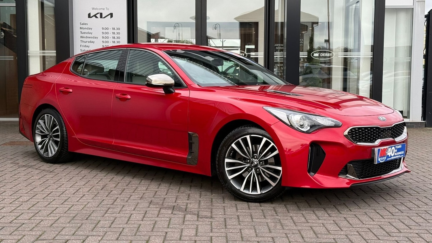 Used Kia Stinger 2019 for sale - 76466558: Photo 2