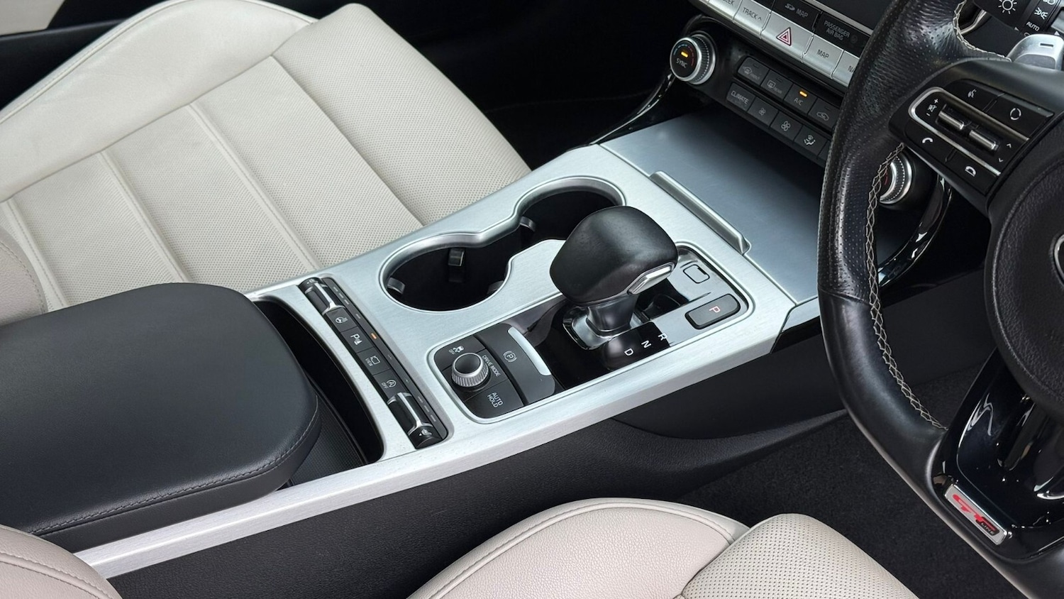 Used Kia Stinger 2019 for sale - 76466558: Photo 21