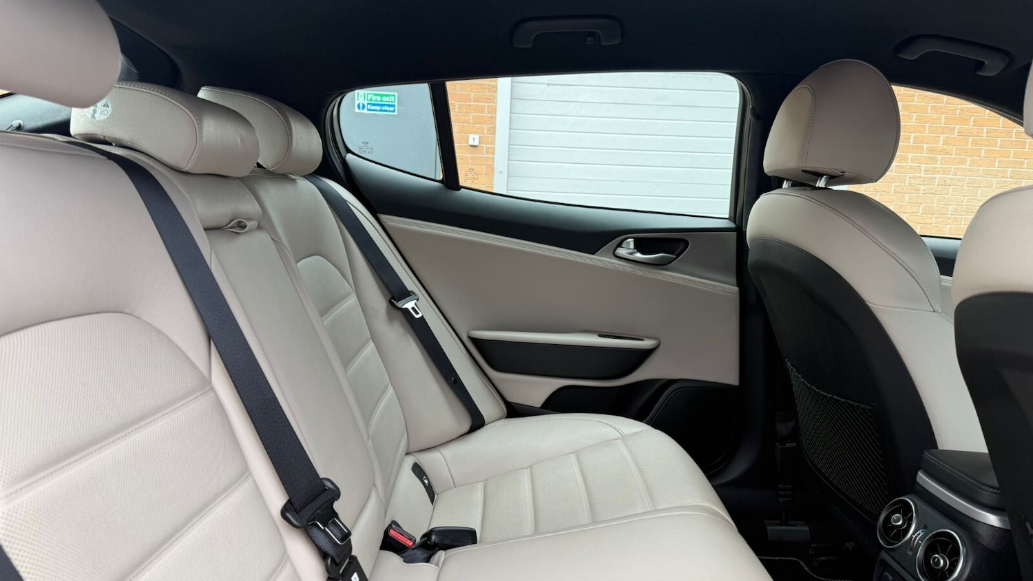 Used Kia Stinger 2019 for sale - 76466558: Photo 27