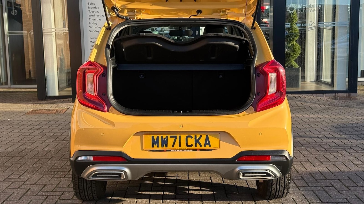 Used Kia Picanto 2022 for sale - 76696552: Photo 8