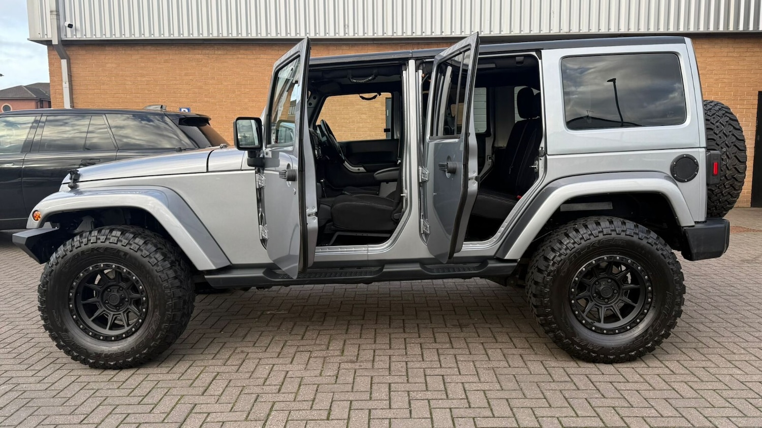 Used Jeep Wrangler 2015 for sale - 76908078: Photo 11