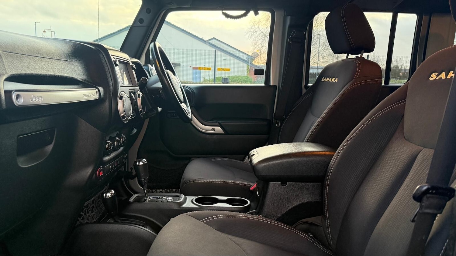 Used Jeep Wrangler 2015 for sale - 76908078: Photo 37