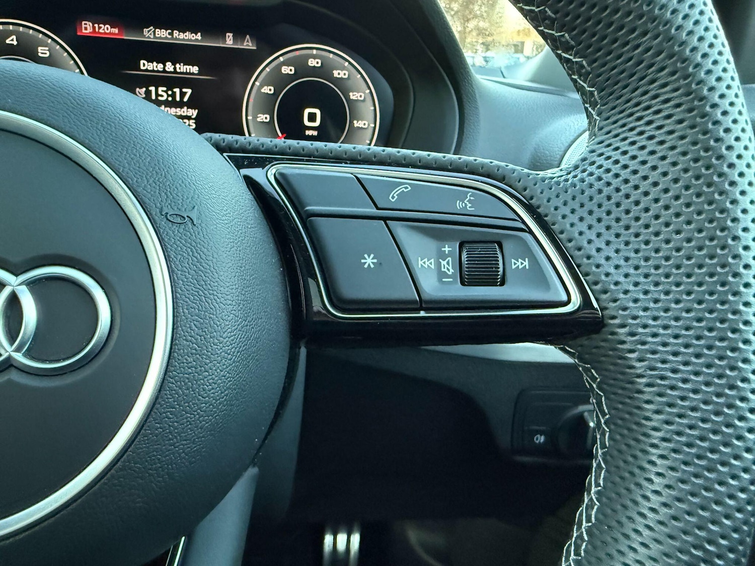 Used Audi Q2 for sale - 76824153: Photo 15