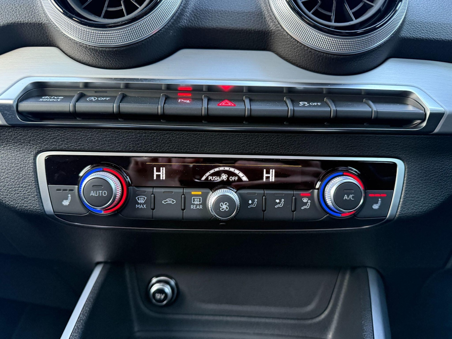 Used Audi Q2 for sale - 76824153: Photo 21