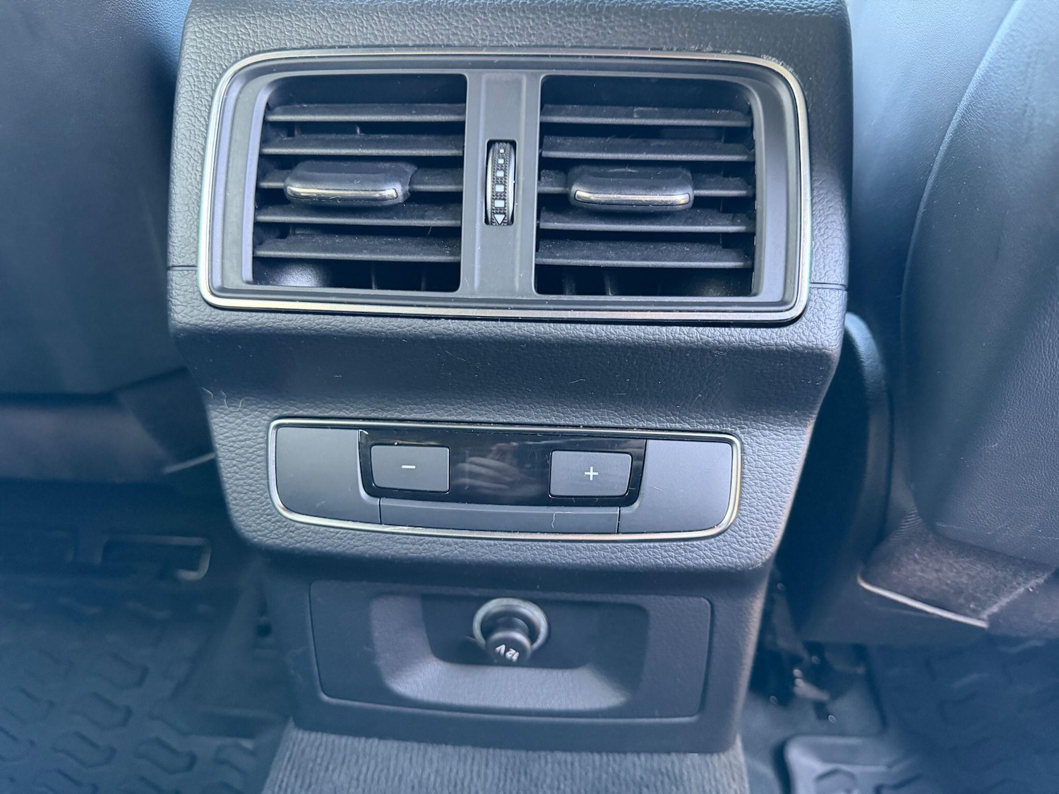 Used Audi Q5 2017 for sale - 76644608: Photo 15