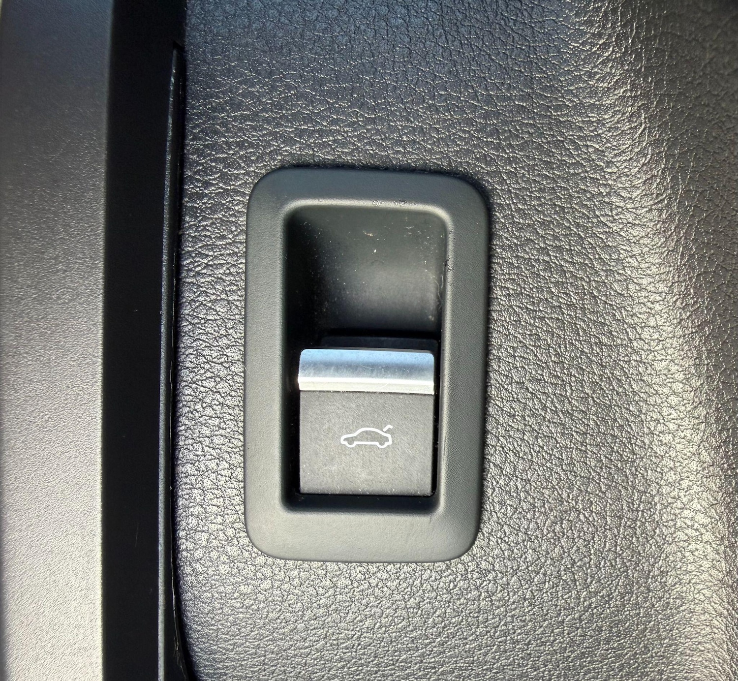 Used Audi Q5 2017 for sale - 76644608: Photo 17