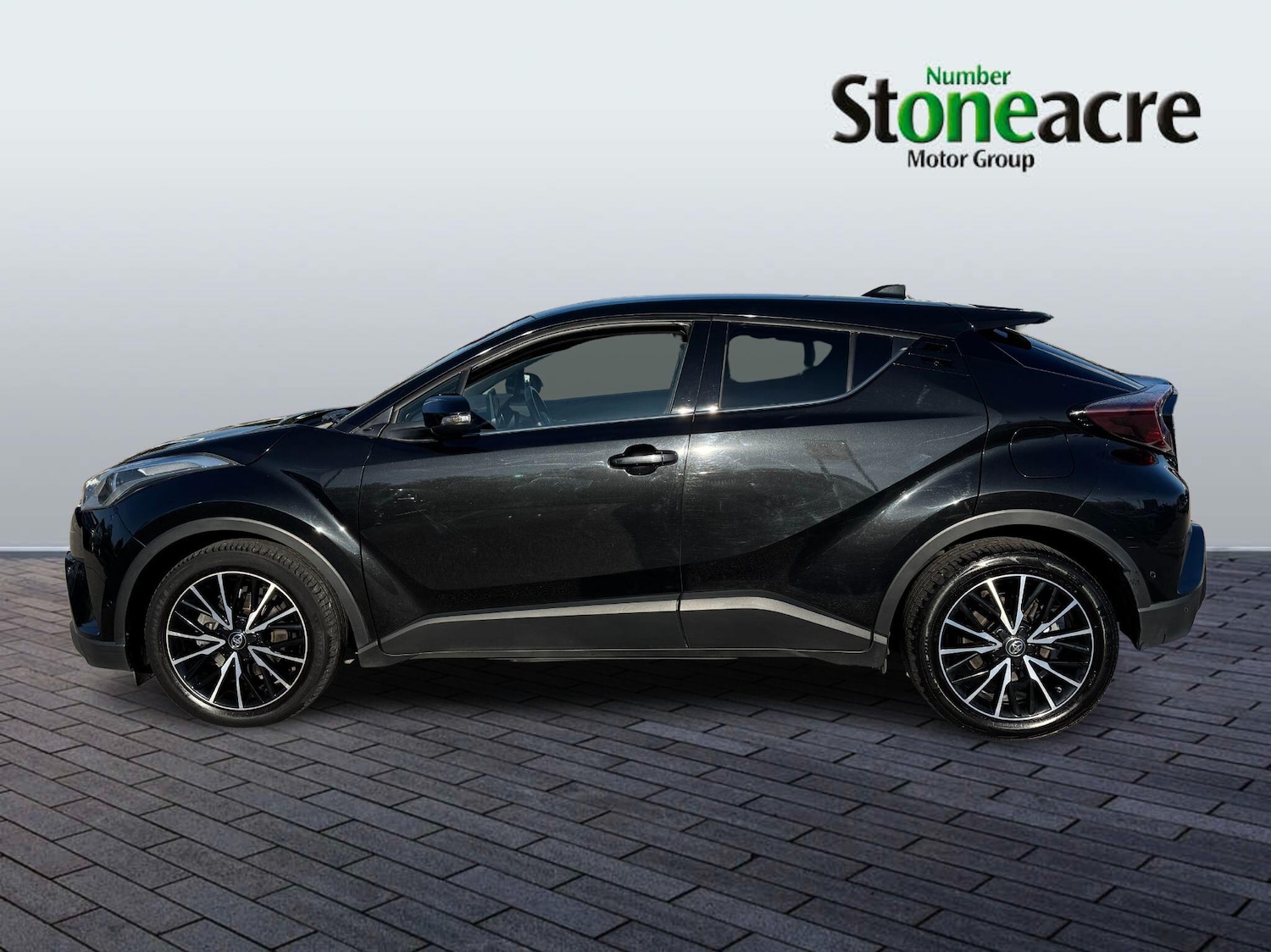 Used Toyota C-HR 2019 for sale - 76337570: Photo 4