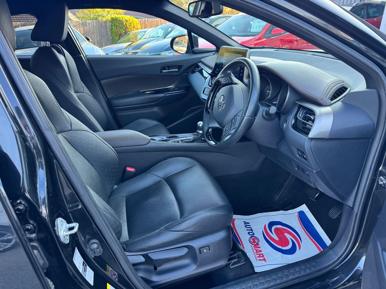Used Toyota C-HR 2019 for sale - 76337570: Photo 9