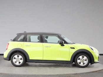 Used MINI Hatch 2023 for sale - 78636172: Photo
