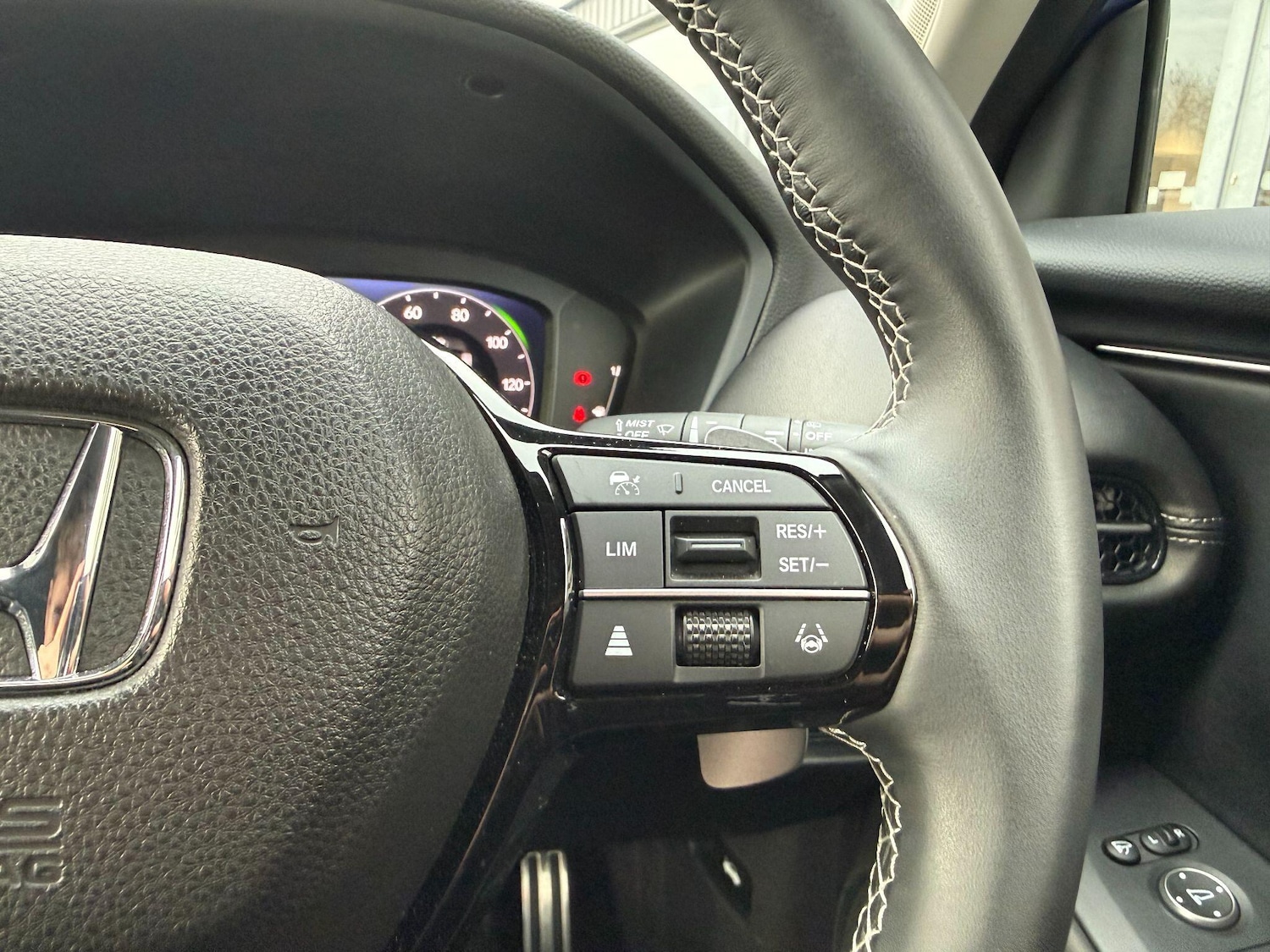 Used Honda ZR-V 2023 for sale - 76912622: Photo 16