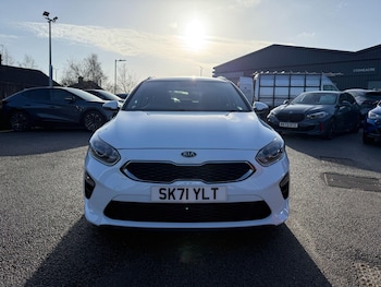 Used Kia Ceed 2021 for sale - 77454810: Photo