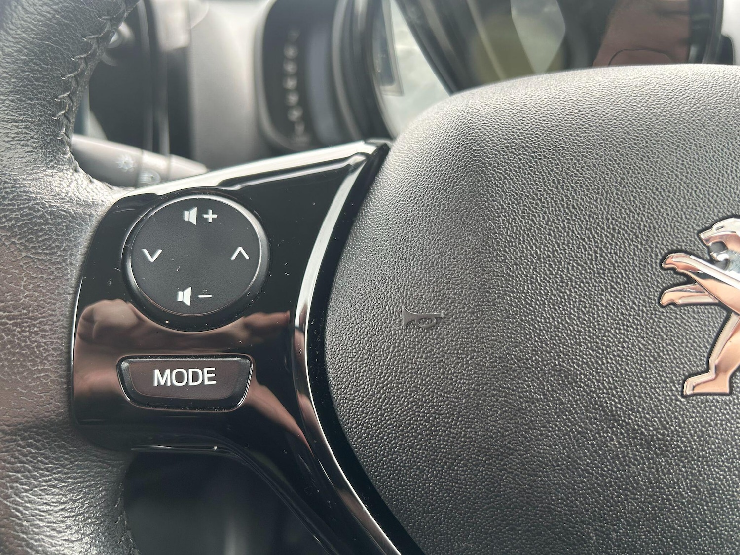 Used Peugeot 108 2020 for sale - 76666747: Photo 13