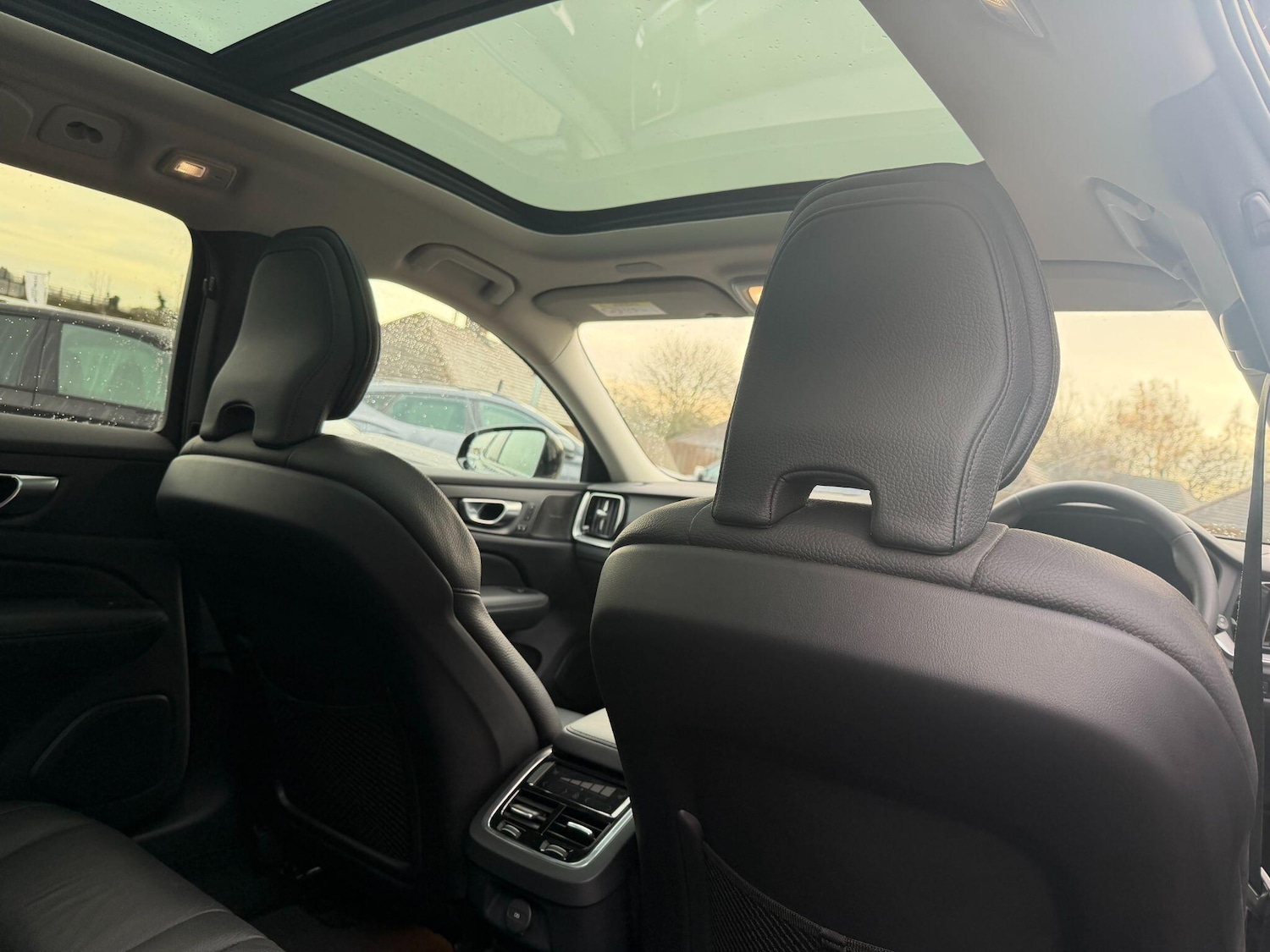 Used Volvo V60 2023 for sale - 76839789: Photo 13