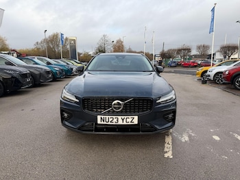 Used Volvo V60 2023 for sale - 76839789: Photo