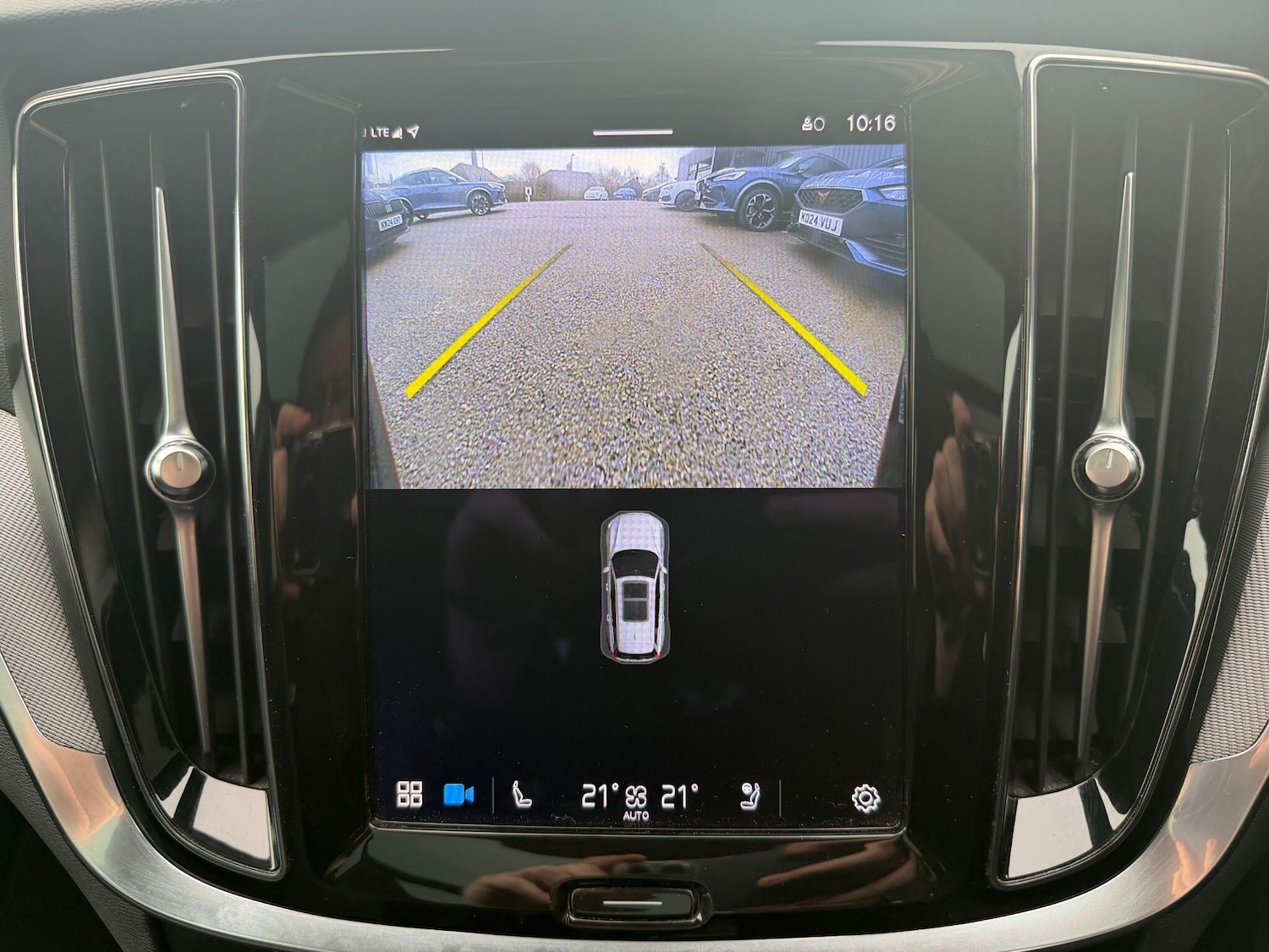 Used Volvo V60 2023 for sale - 76839789: Photo 32