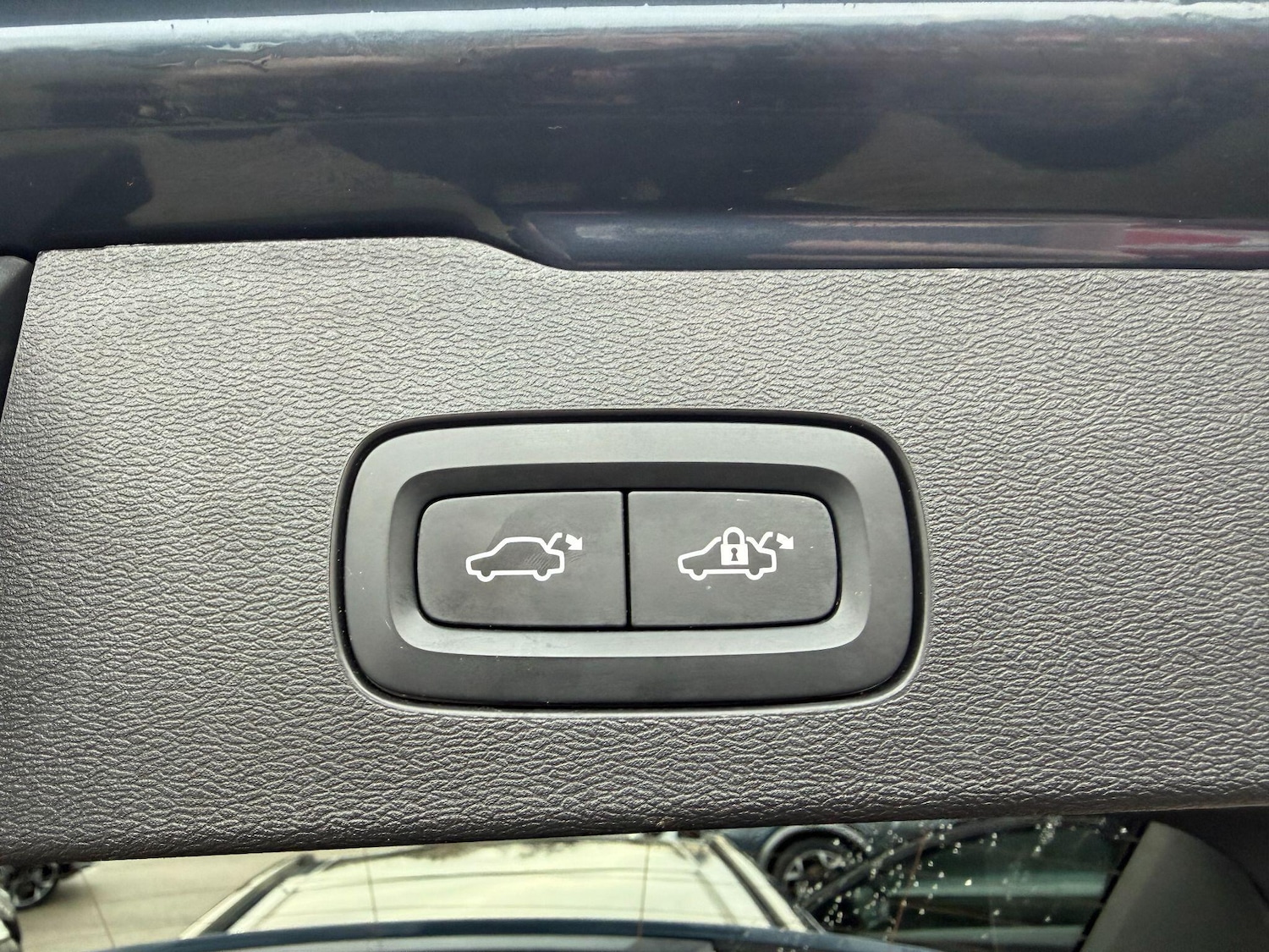 Used Volvo V60 2023 for sale - 77565023: Photo 14