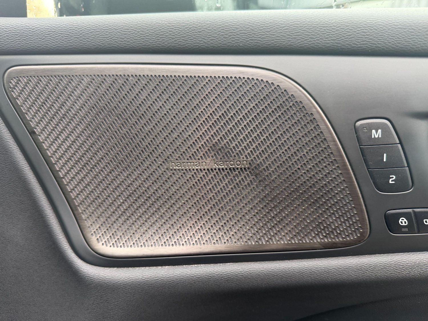 Used Volvo V60 2023 for sale - 77565023: Photo 15