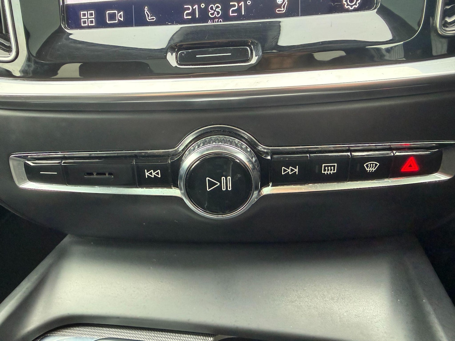 Used Volvo V60 2023 for sale - 77565023: Photo 23