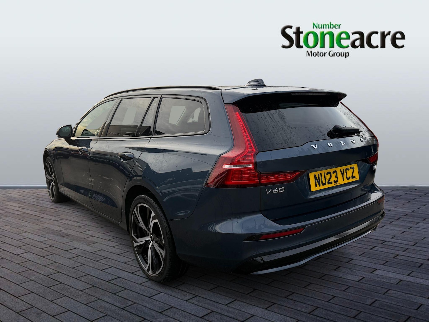 Used Volvo V60 2023 for sale - 77565023: Photo 4