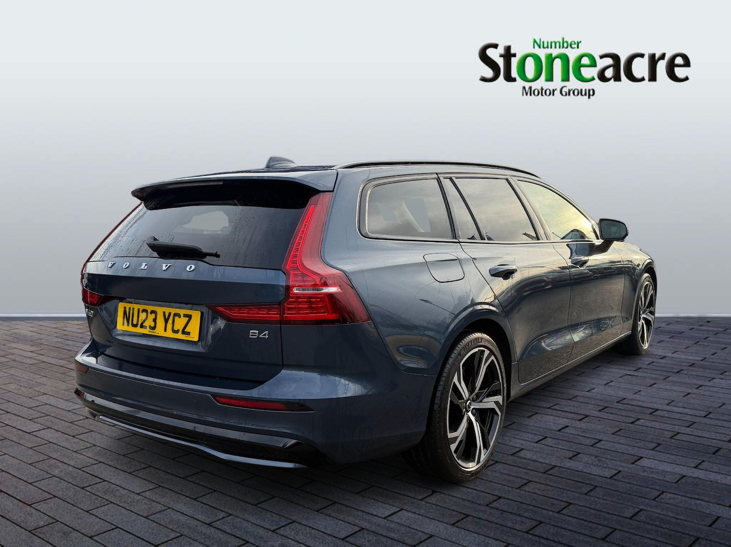Used Volvo V60 2023 for sale - 77565023: Photo 8