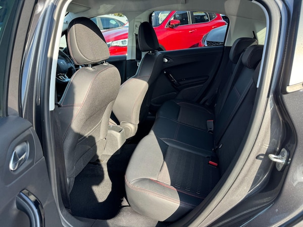 Used Peugeot 208 2019 for sale - 76239375: Photo 12